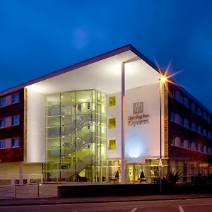 https://holiday-inn-express-chester-racecourse.hotelsin-chester.com